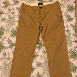american eagle men’s khaki pants 32/33